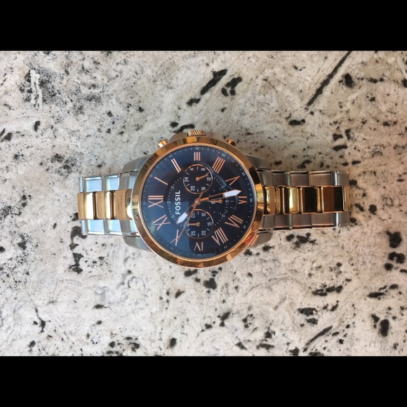 Fossil Watch - Picture 1 of 3